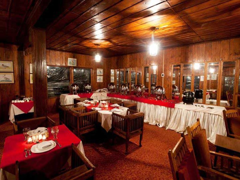 Nedous Hotel Gulmarg Exterior foto