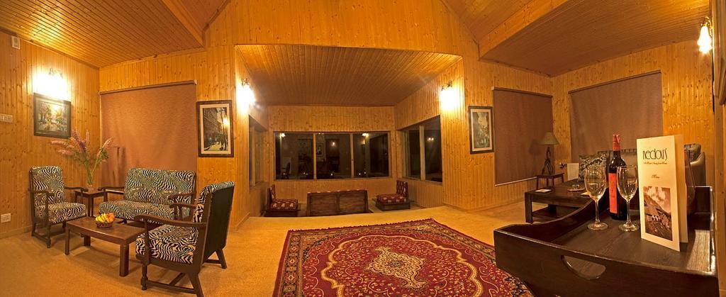 Nedous Hotel Gulmarg Quarto foto