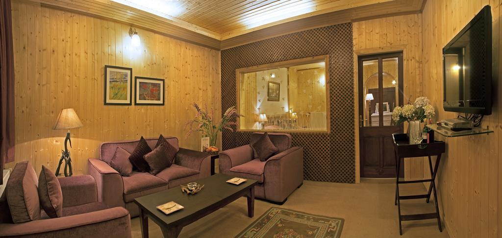 Nedous Hotel Gulmarg Exterior foto